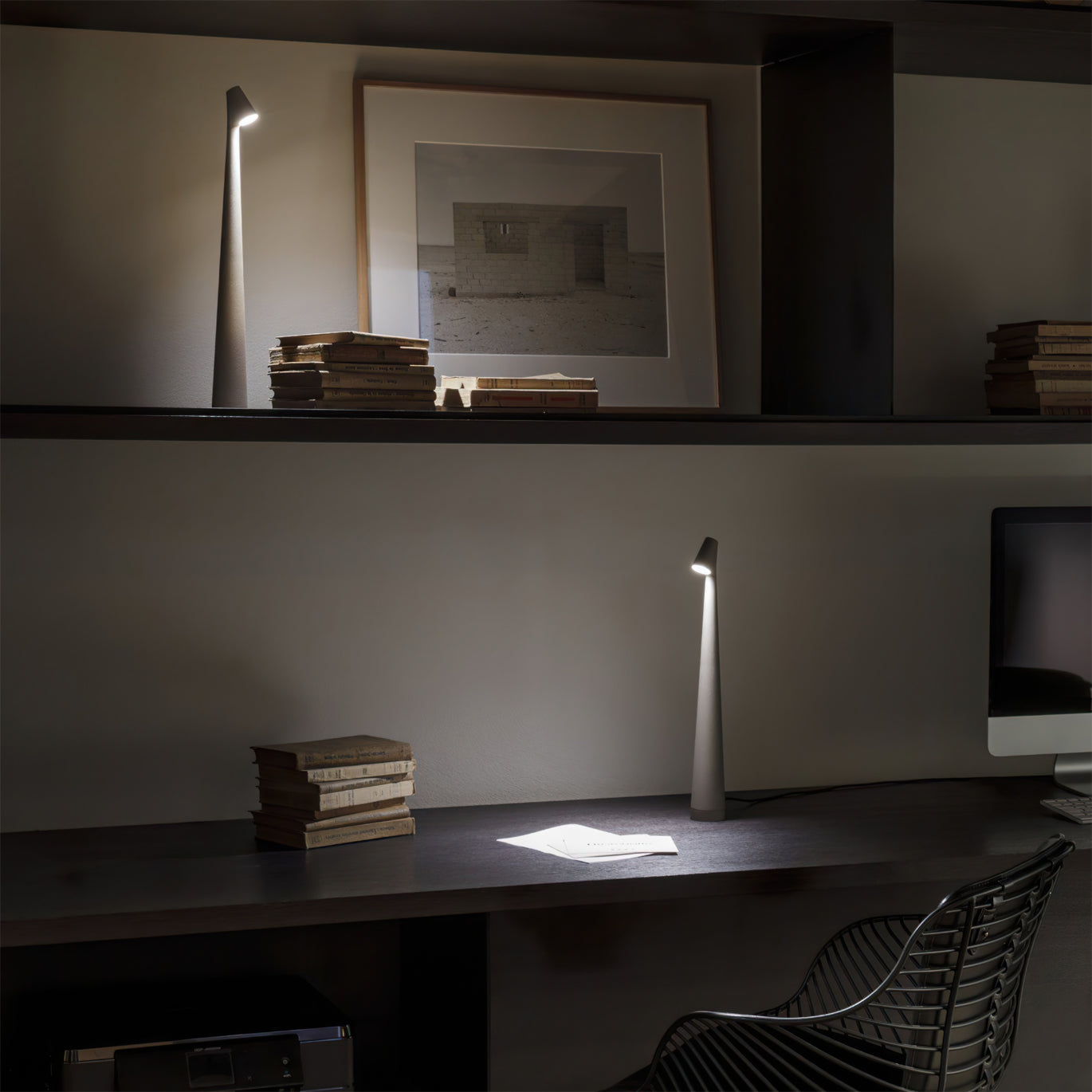 Cordless Sculpted Lamp