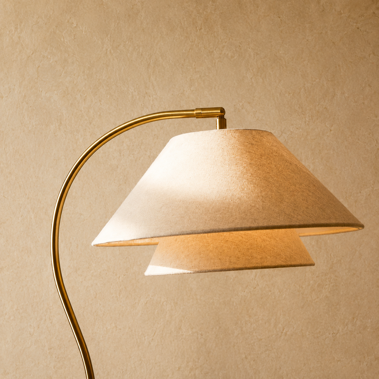 Layered Glow Floor Lamp