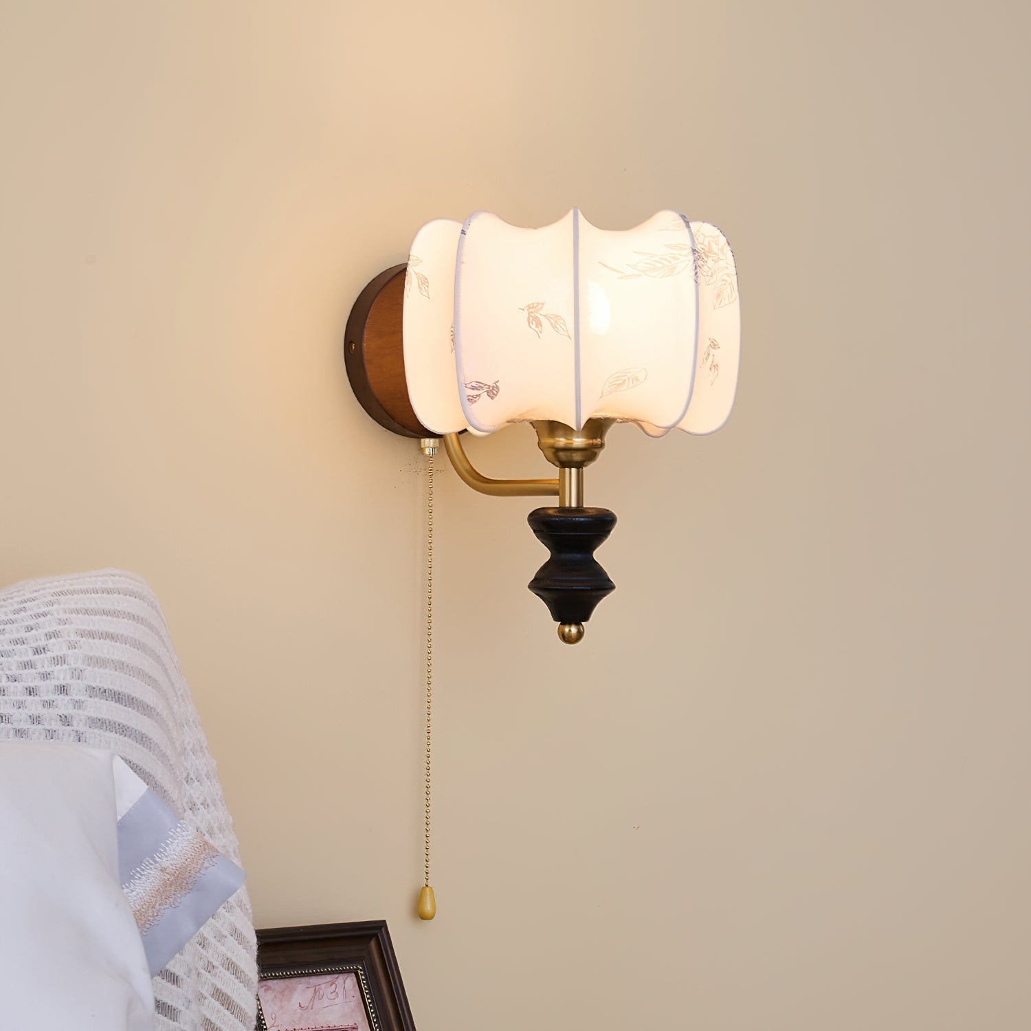 Pleated Vintage Wall Sconce