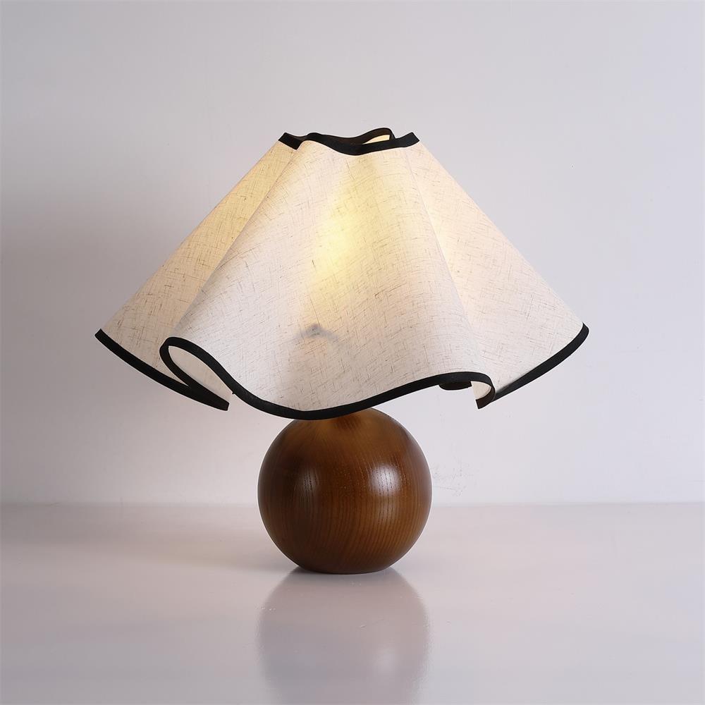 Heritage Wood Table Lamp