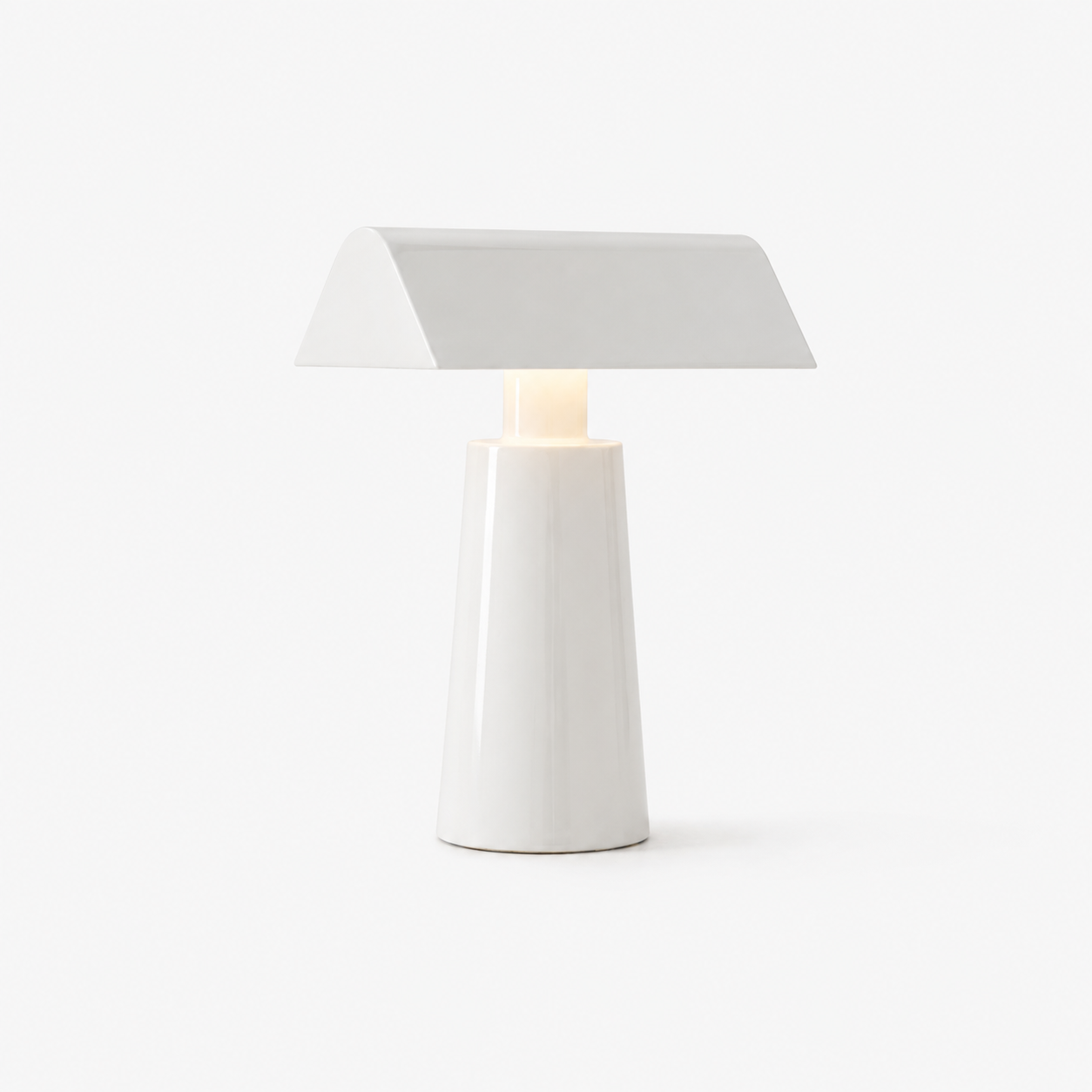 Cordless Banker Lamp