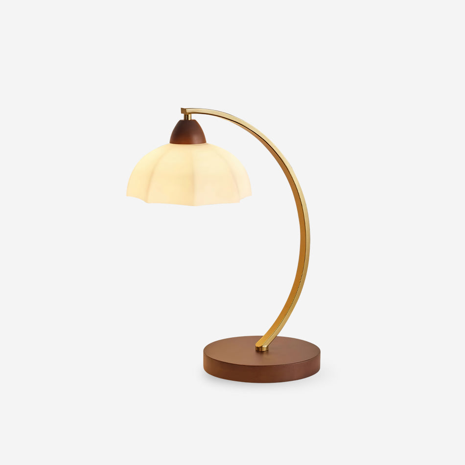 Vintage Scallop Table Lamp