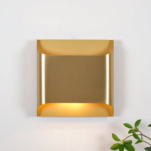 Curved Brass Sconce