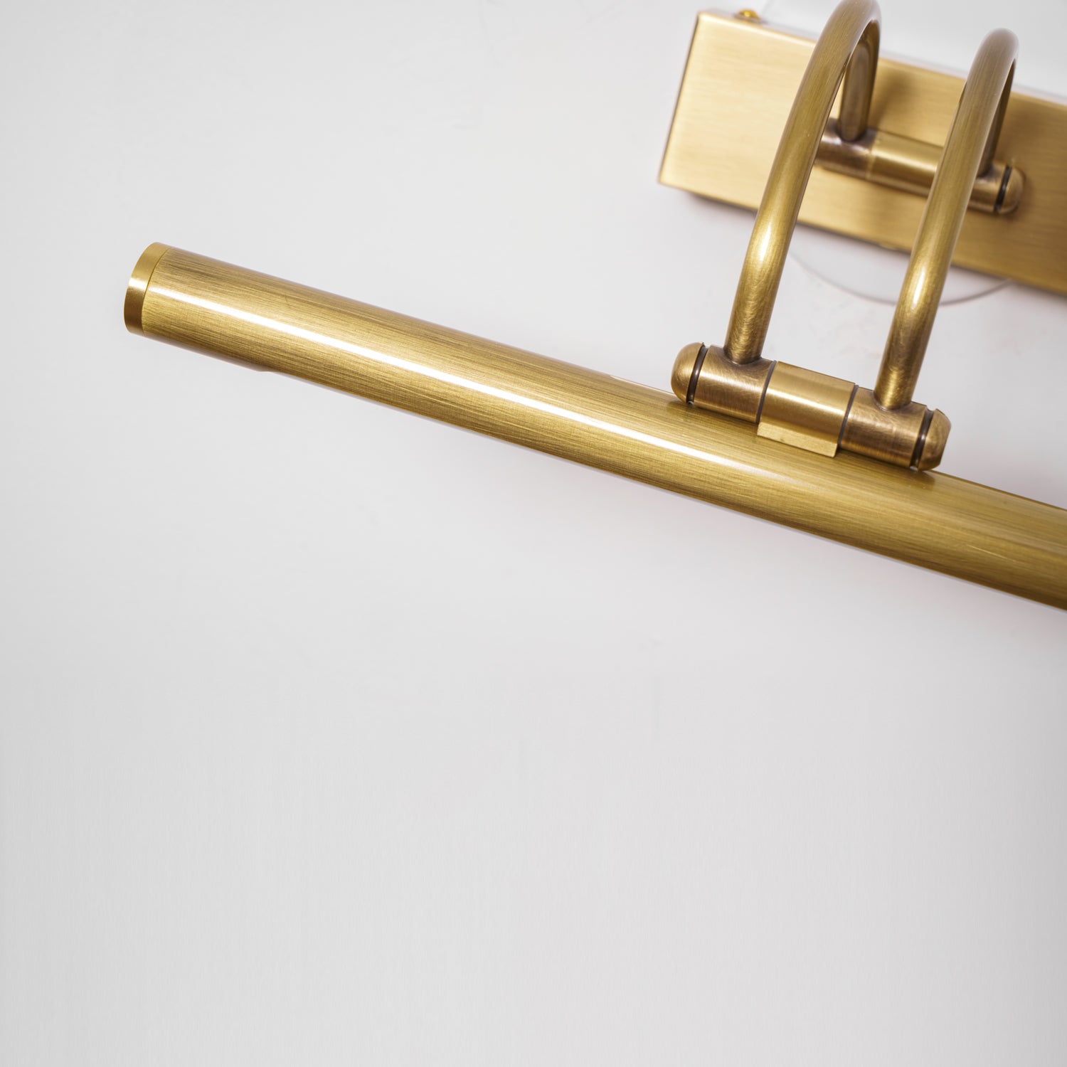Linear Vanity Light Bar