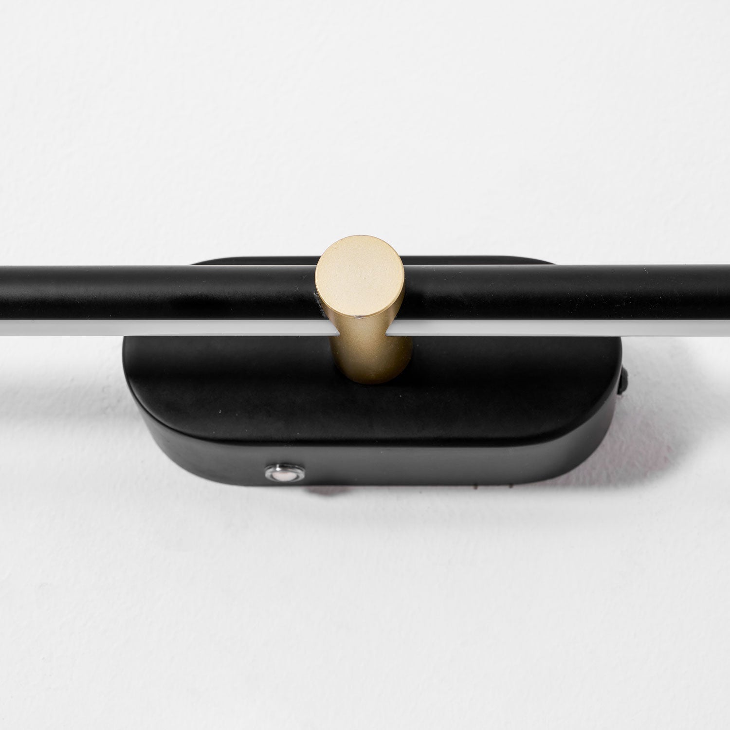 Linear Glow Sconce