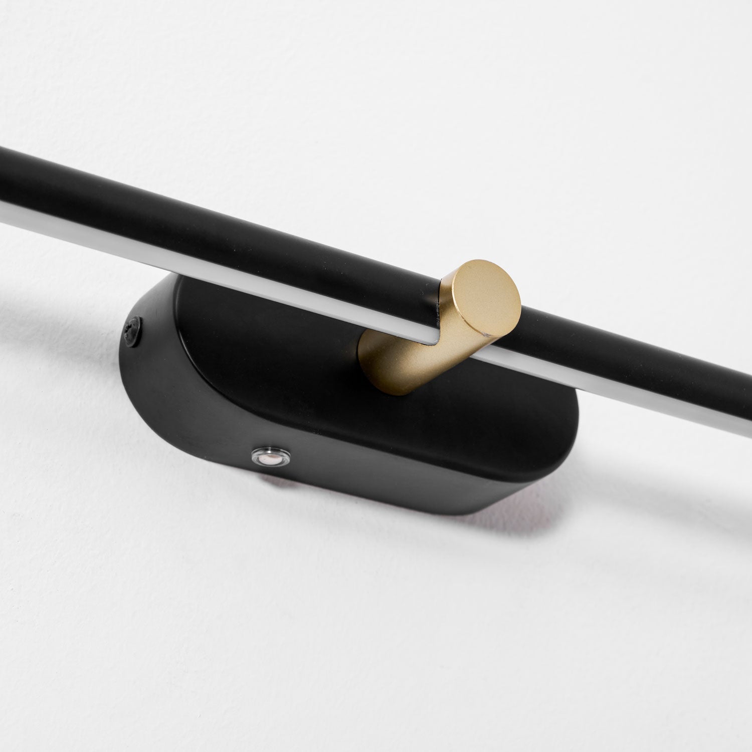 Linear Glow Sconce