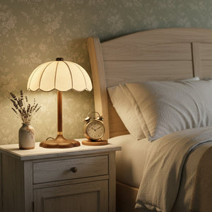 Petal Scallop Lamp