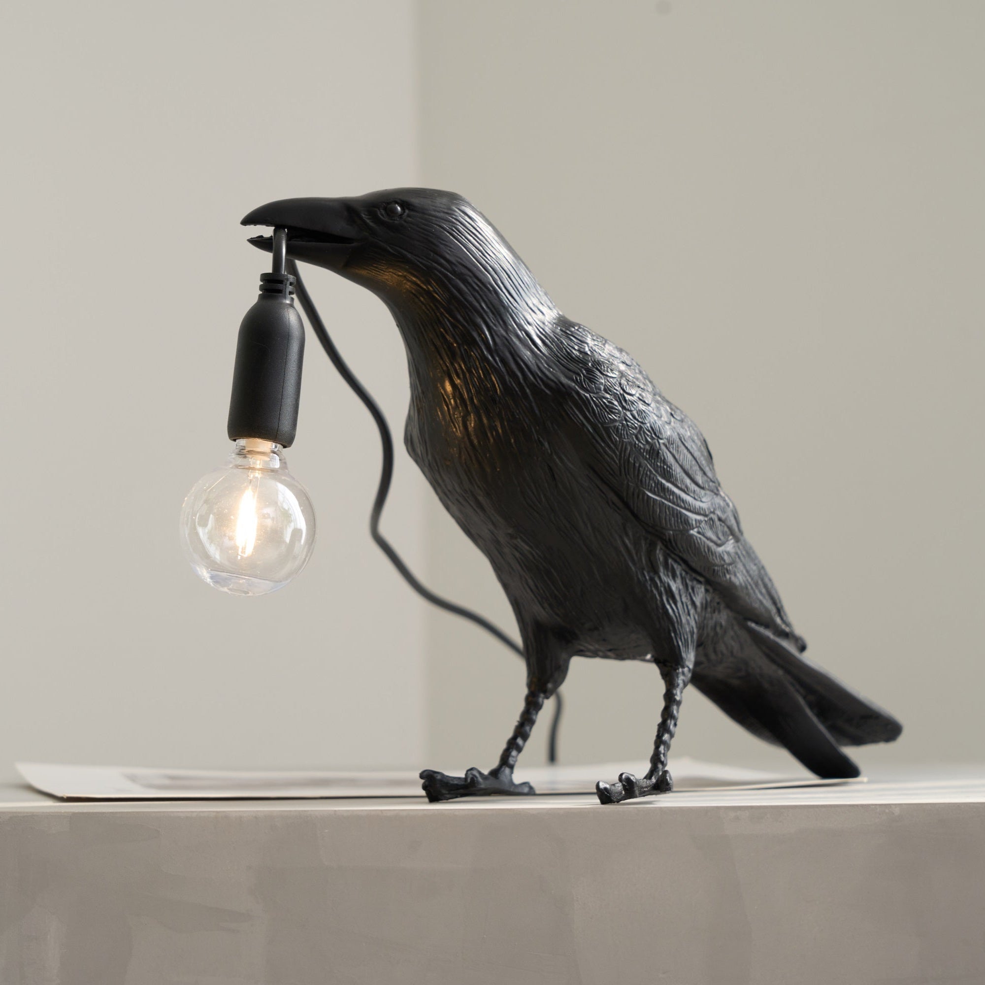 Raven Sculpture Lamp