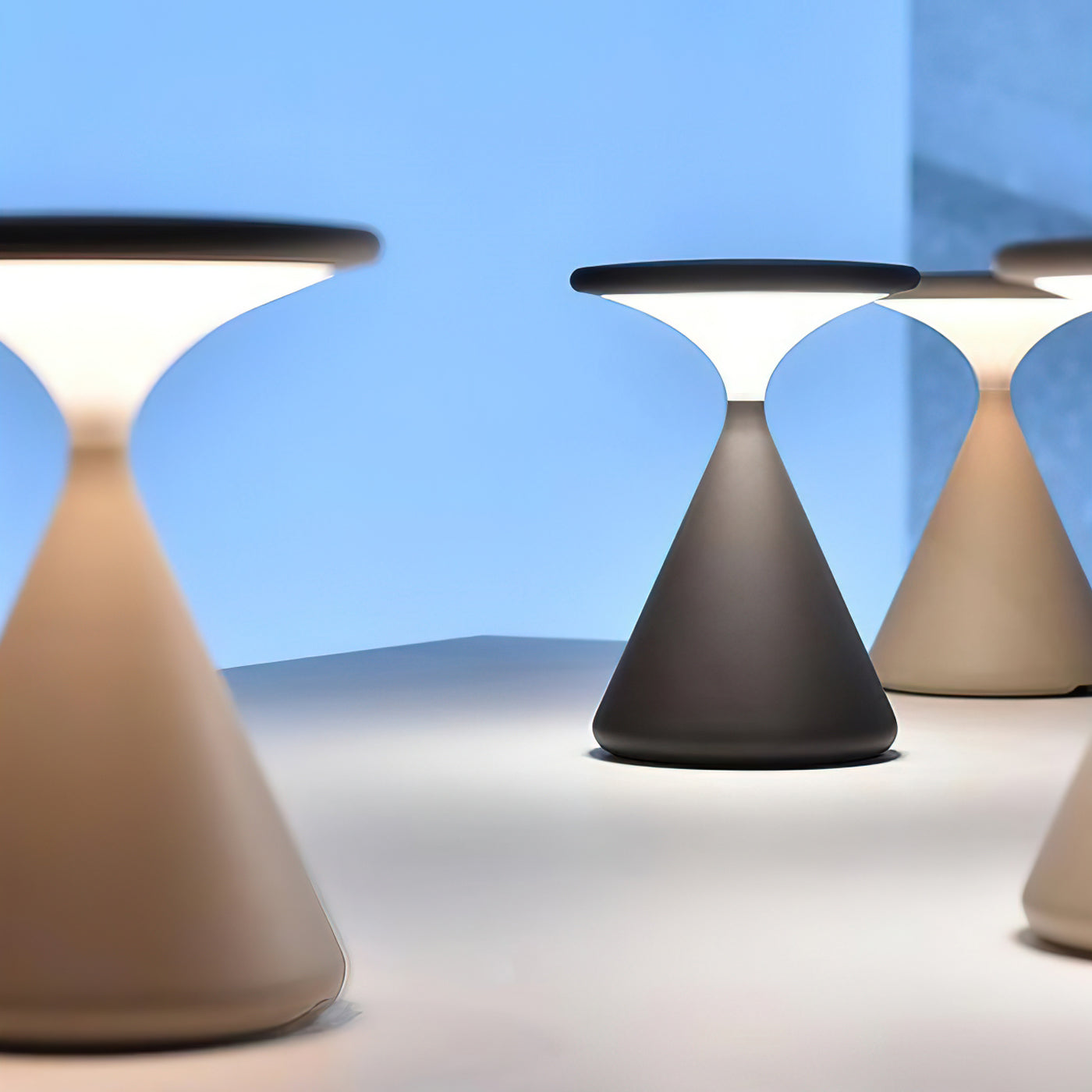 Aura Cordless Lamp