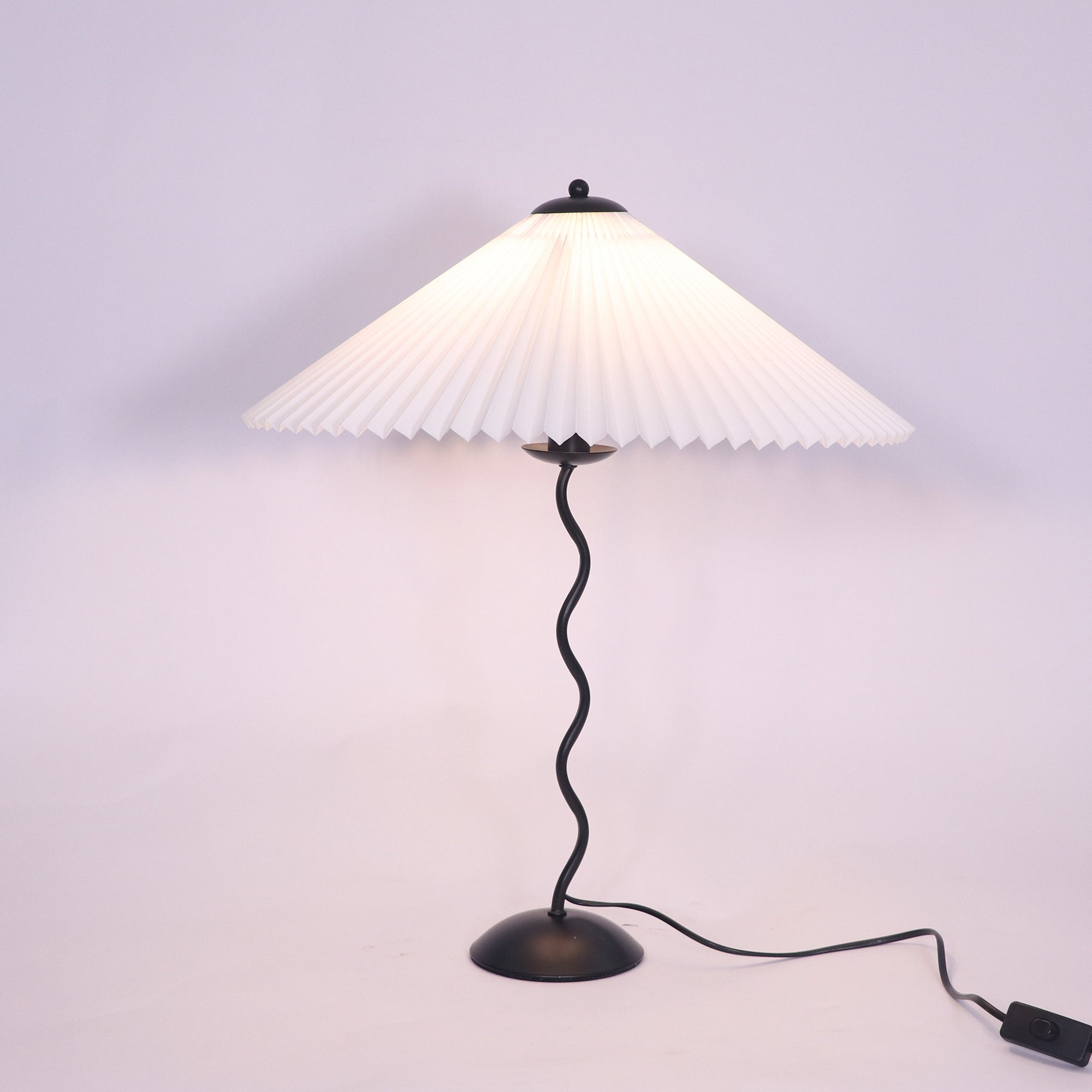 Pleated Wave Lamp