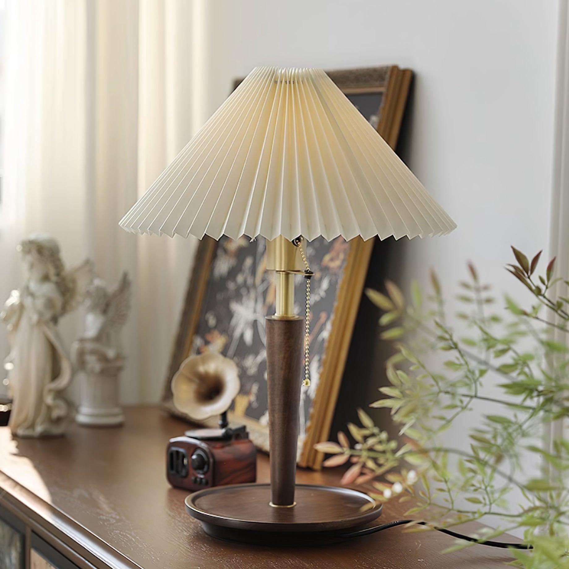 Pleated Fold Table Lamp