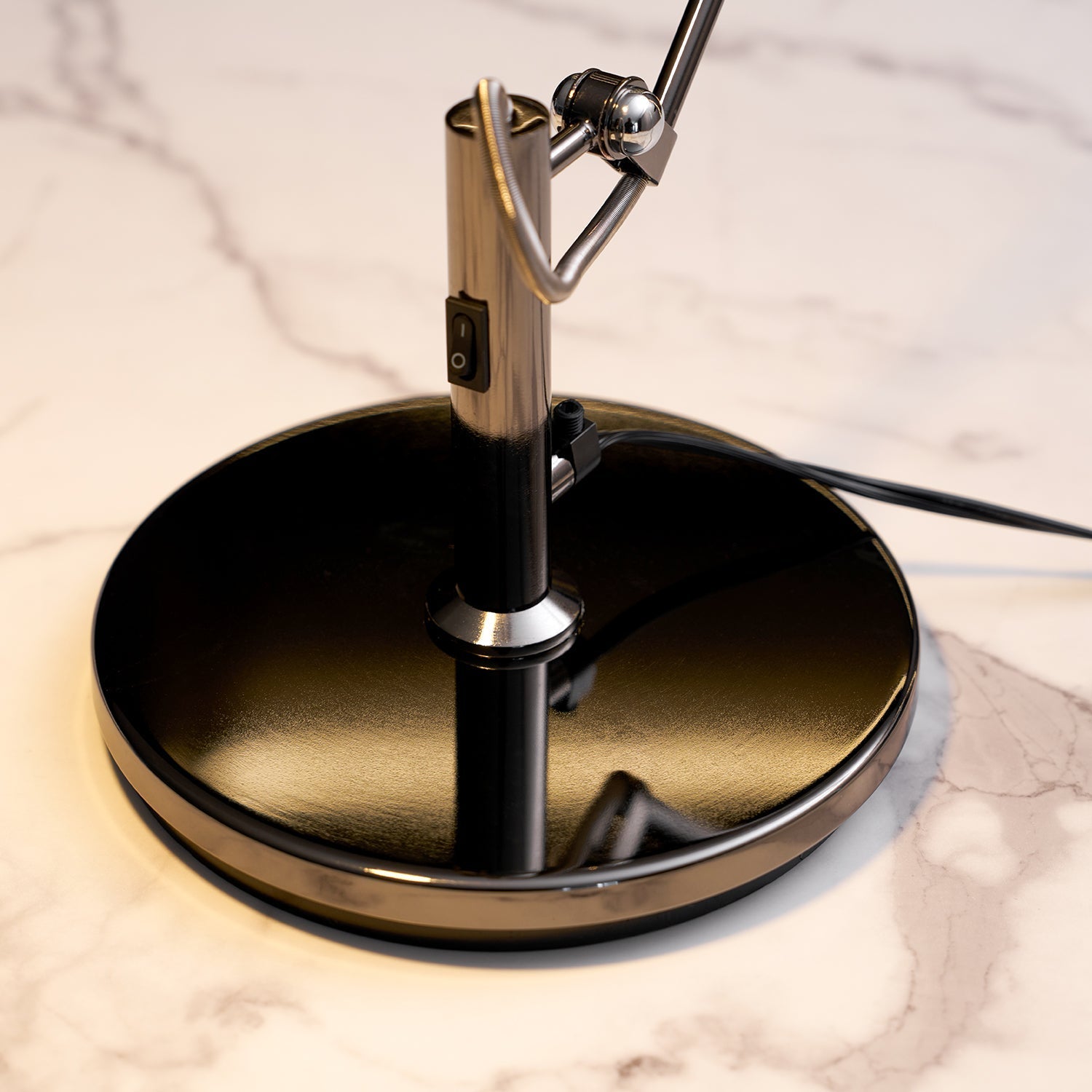 Articulate Task Lamp