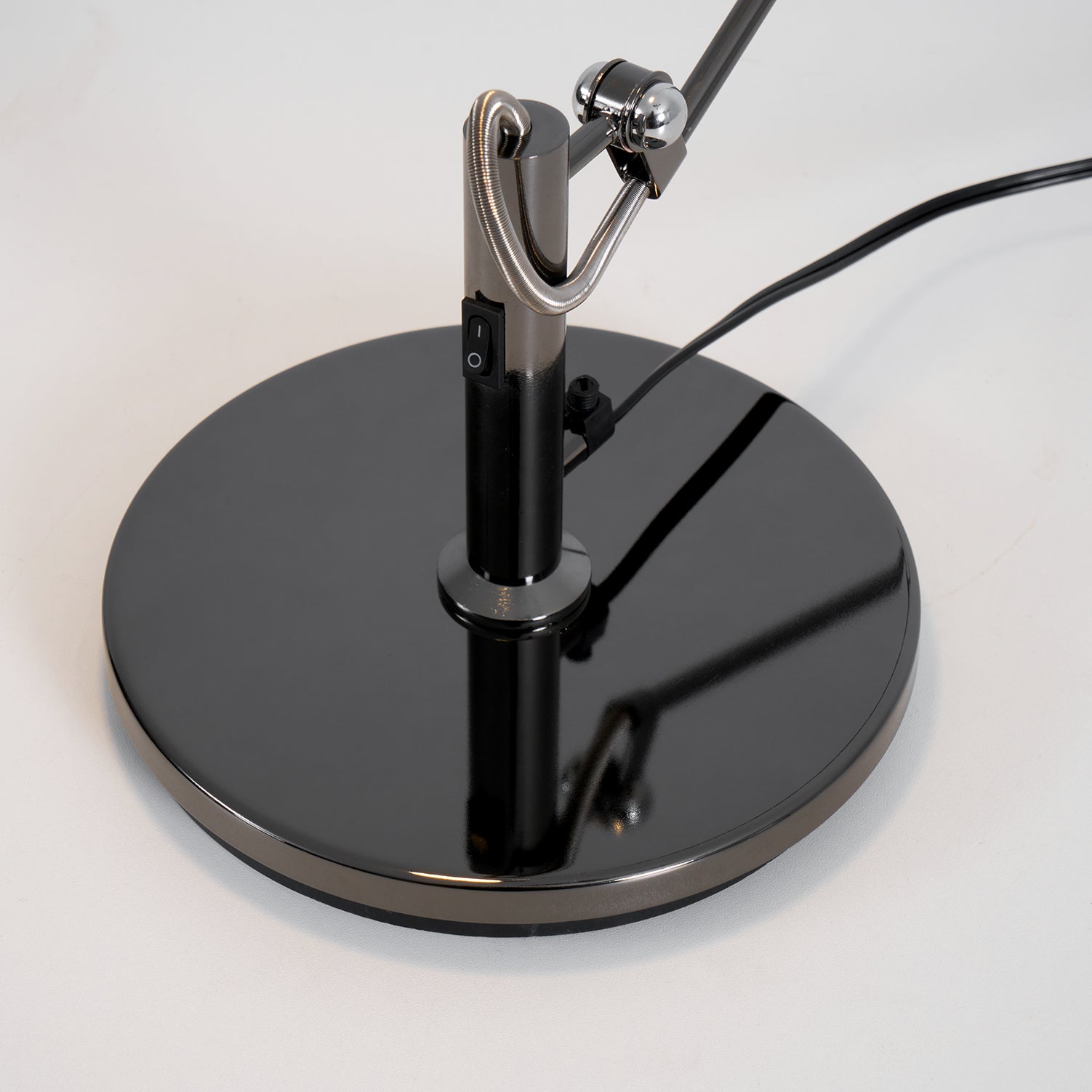 Articulate Task Lamp