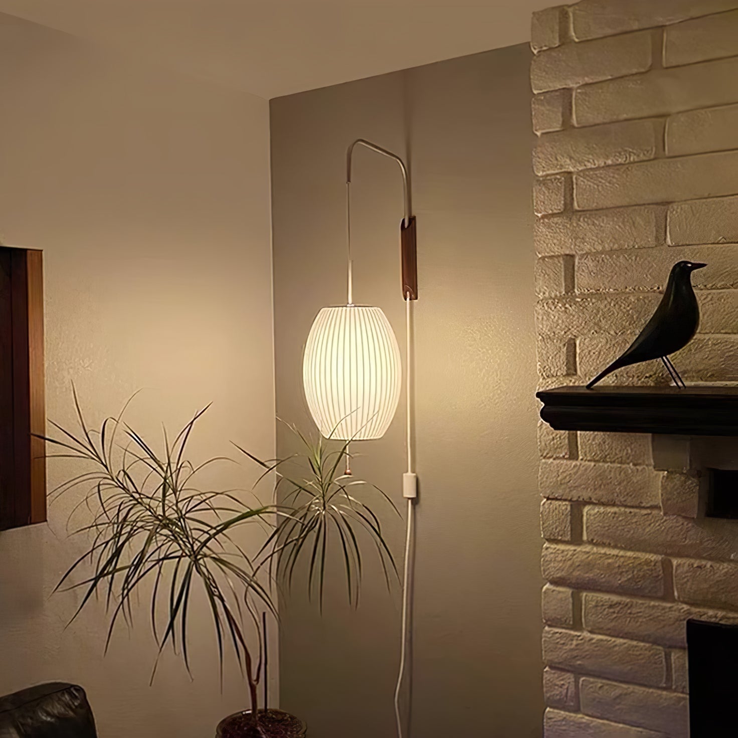 Sculpted Arc Wall Sconce