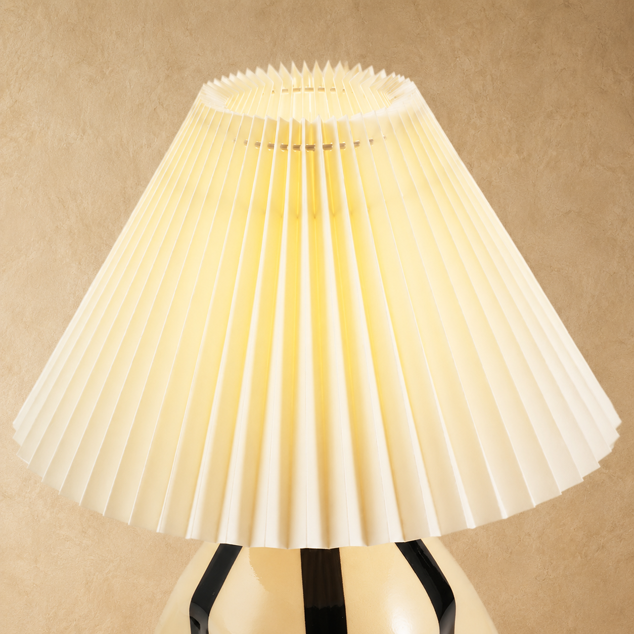 Pleated Ceramic Table Lamp