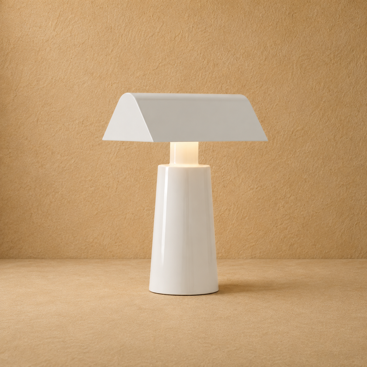 Cordless Banker Lamp