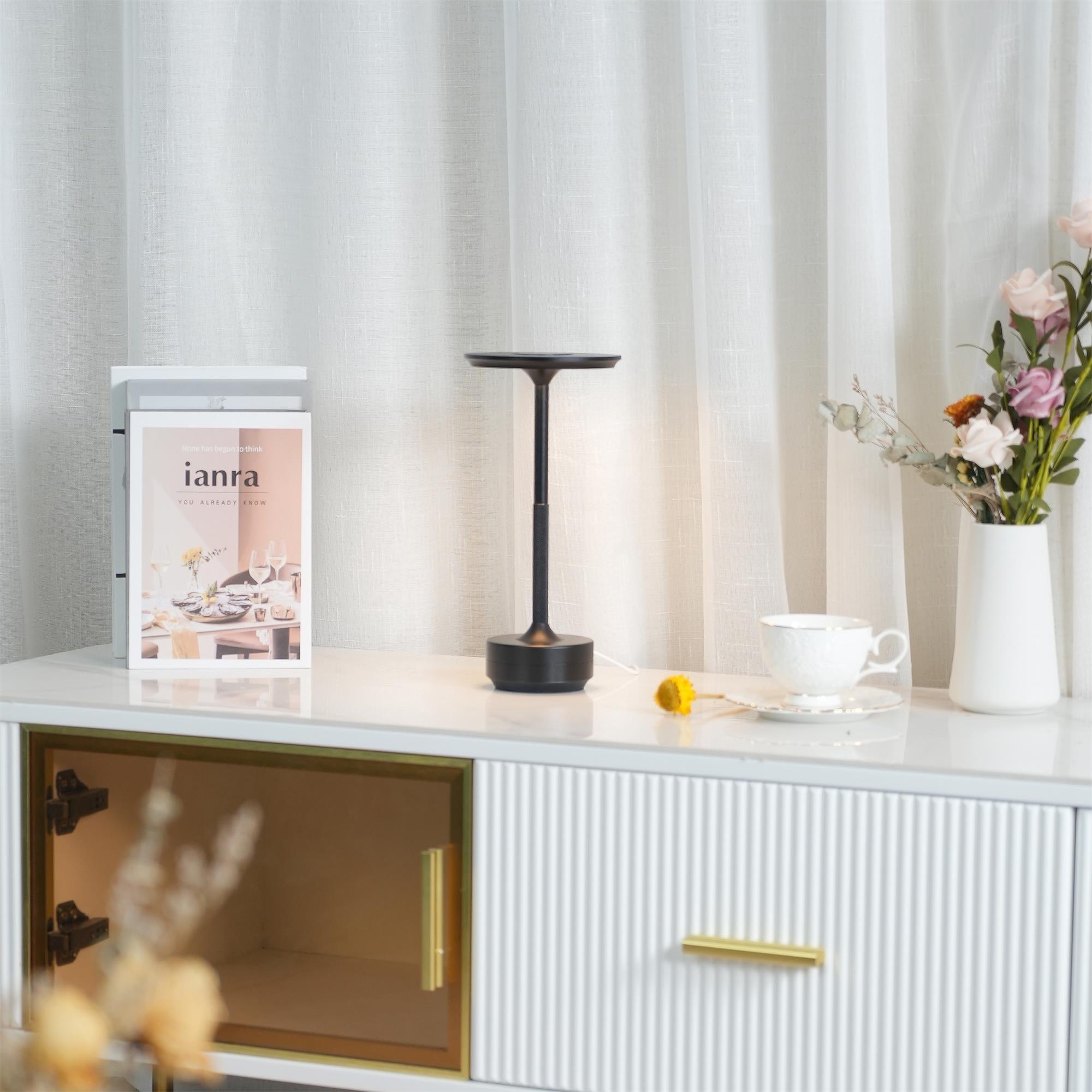 Cordless Halo Table Lamp