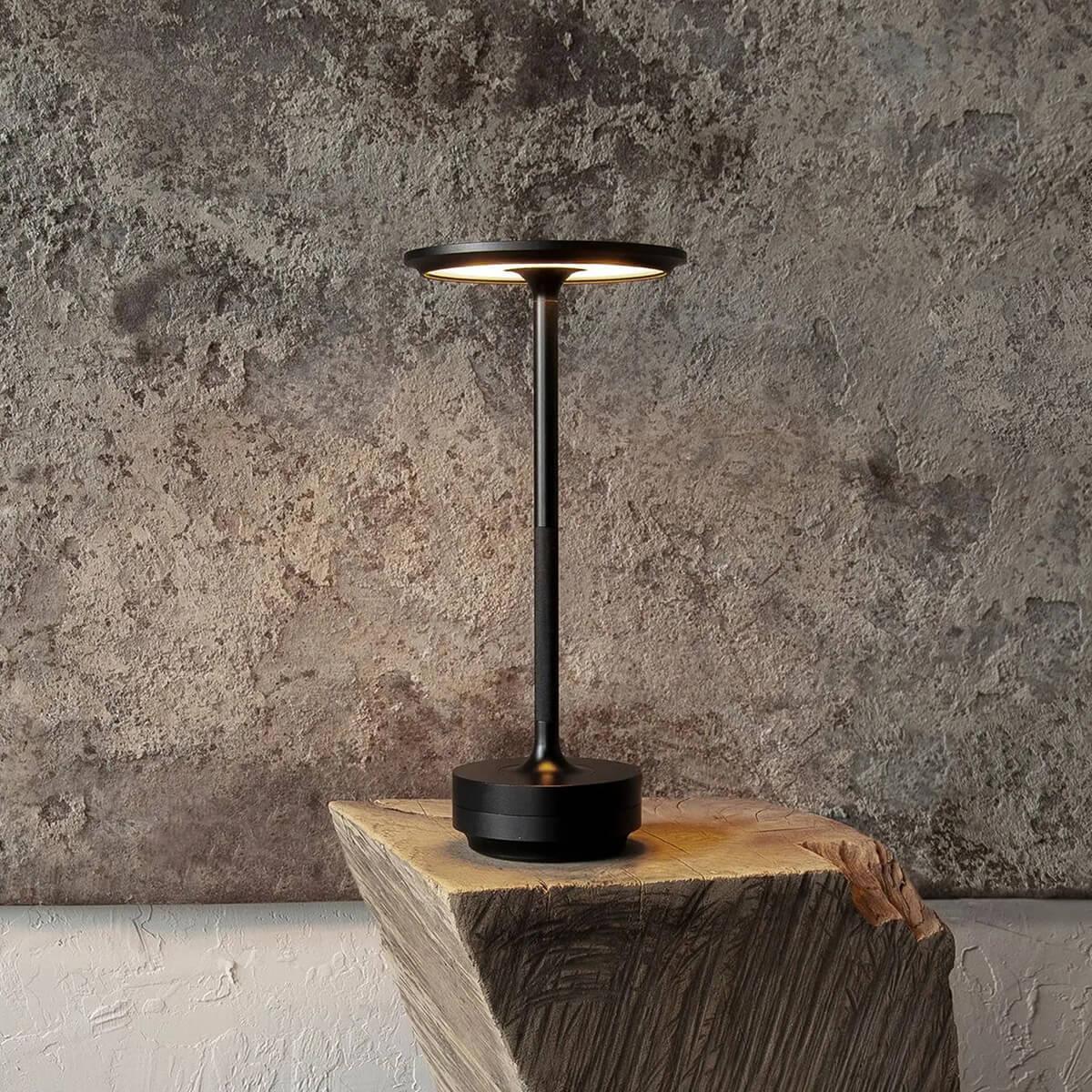Cordless Halo Table Lamp