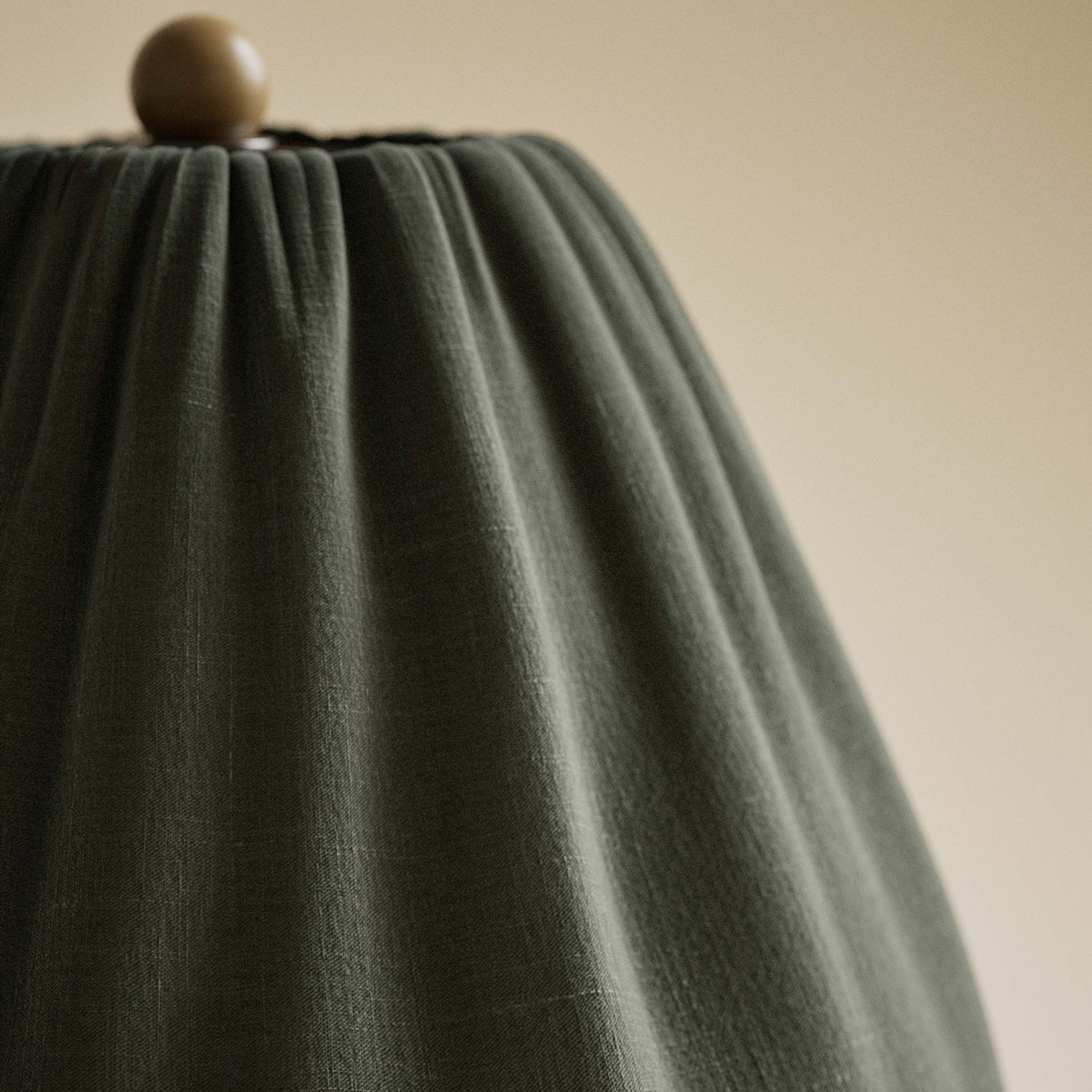 Pleated Glow Table Lamp