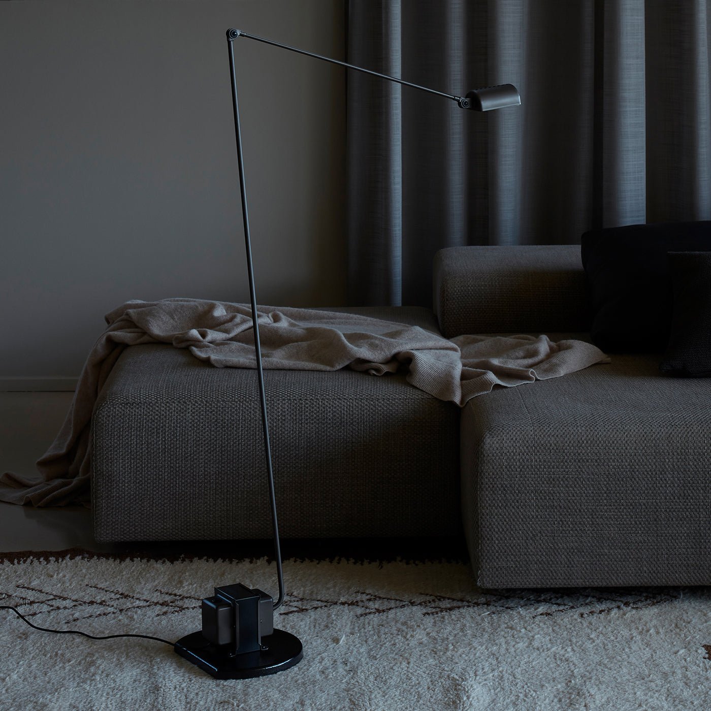 Pivot Arc Floor Lamp