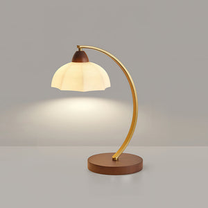 Vintage Scallop Table Lamp