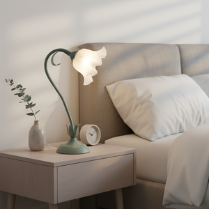 Lily Bloom Lamp