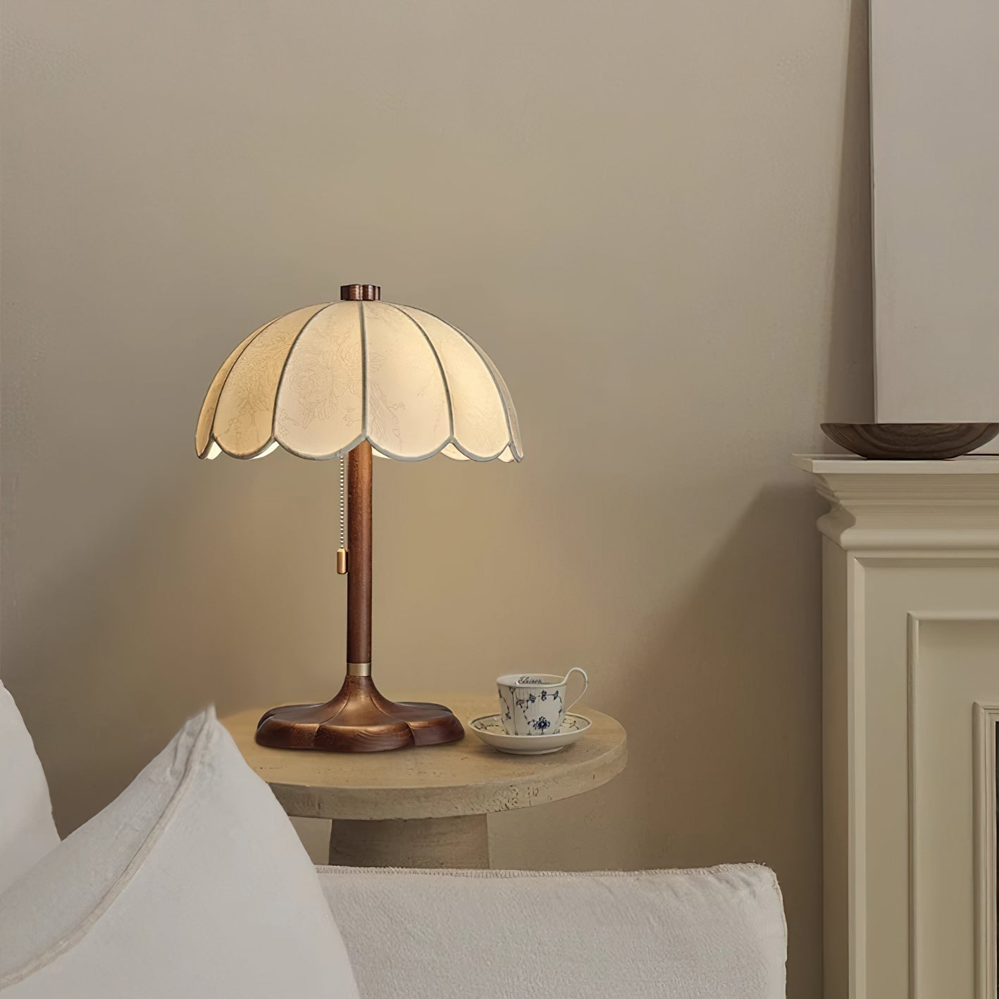 Petal Scallop Lamp