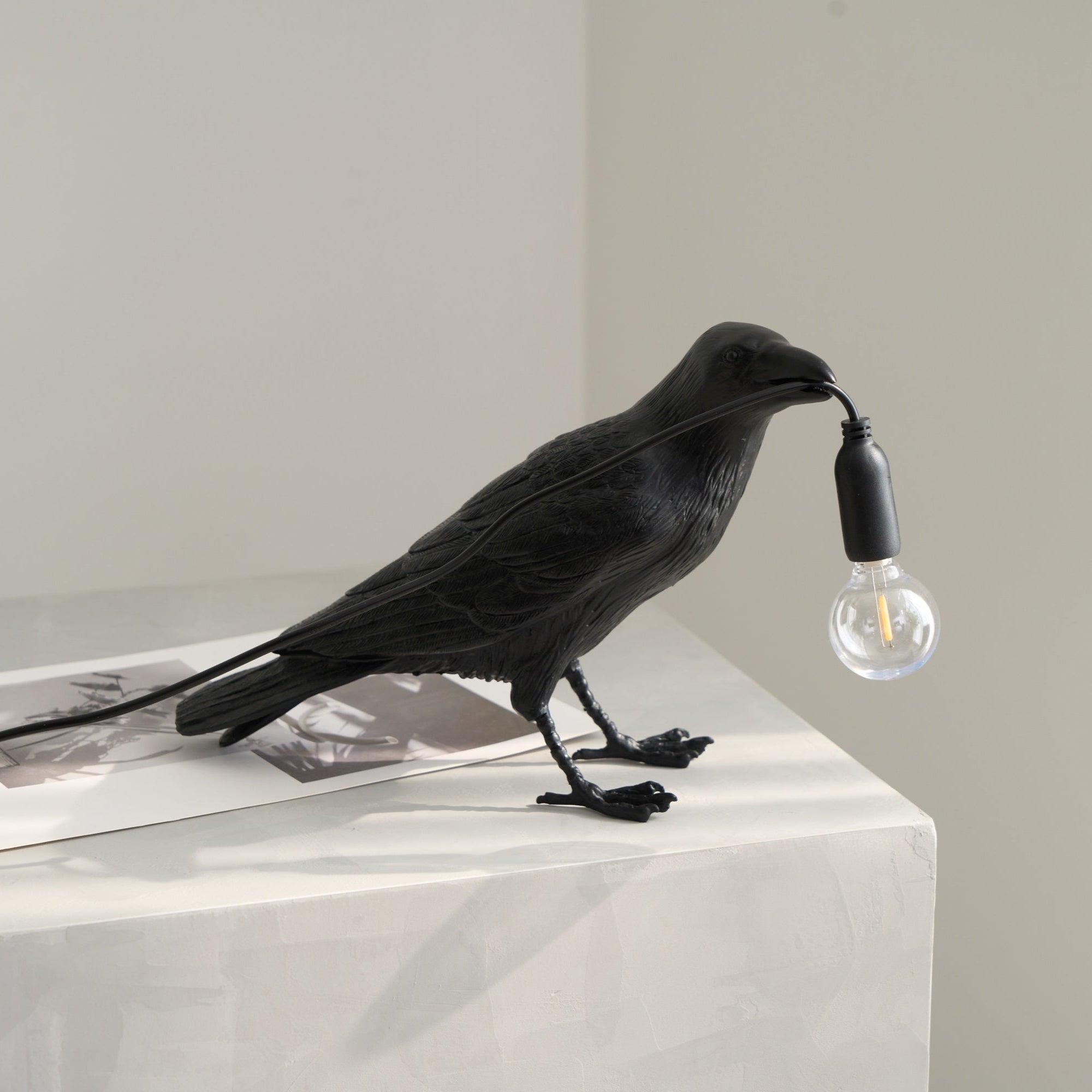 Raven Sculpture Lamp