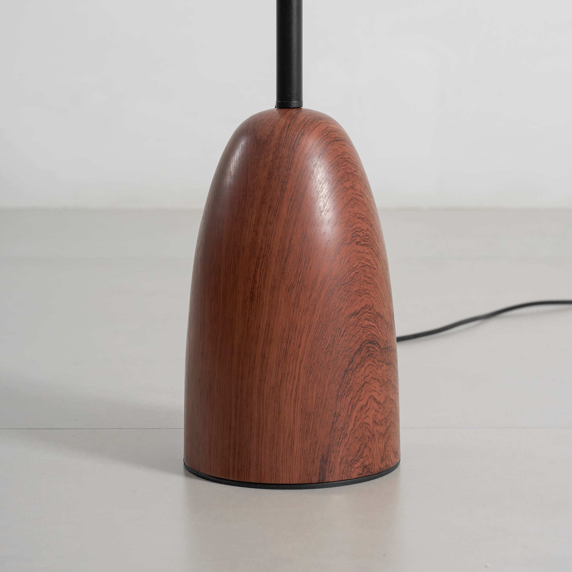 Raffia Bloom Floor Lamp