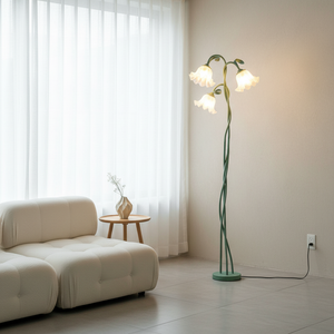 Elegant Calla Lily Inspired Floor Lamp with Sculptural Design